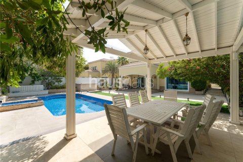 Vilă de vânzare în Jumeirah Park, Dubai, EAU 4 dormitoare, 419 mp.  №625425 - poză 2