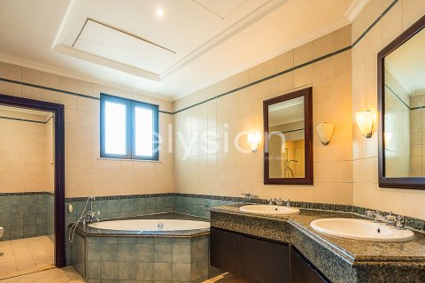 Villa til leje i Palm Jumeirah, Dubai, UAE 4 soveværelser, 689 kvm № 600294 - foto 22