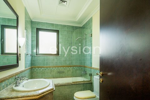 Villa til leje i Palm Jumeirah, Dubai, UAE 4 soveværelser, 689 kvm № 600294 - foto 21