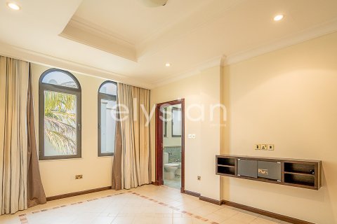 Villa til leje i Palm Jumeirah, Dubai, UAE 4 soveværelser, 689 kvm № 600294 - foto 13
