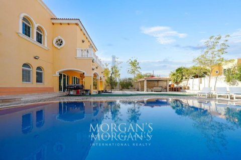 Vilë në Jumeirah Park, Dubai, Emiratet e Bashkuara Arabe 5 dhoma gjumi, 871.5 m2. № 591016 - Foto 2