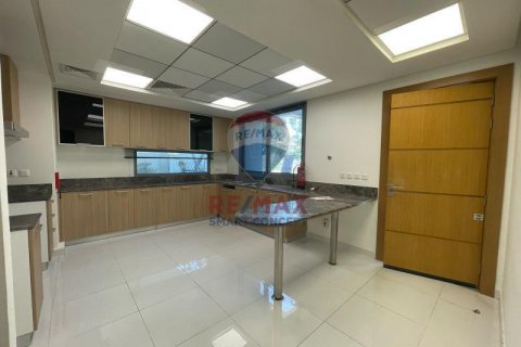 Rumah bandar di Dubai, UAE 4 bilik tidur, 328.5 meter persegi № 590762 - foto 20