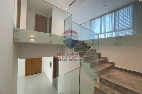 Rumah bandar di Dubai, UAE 4 bilik tidur, 328.5 meter persegi № 590762 - foto 4