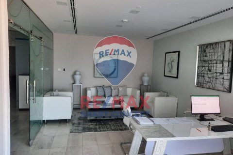 Office in Al Reem Island, Abu Dhabi, UAE 164.2 sq.m. № 570261 - photo 12