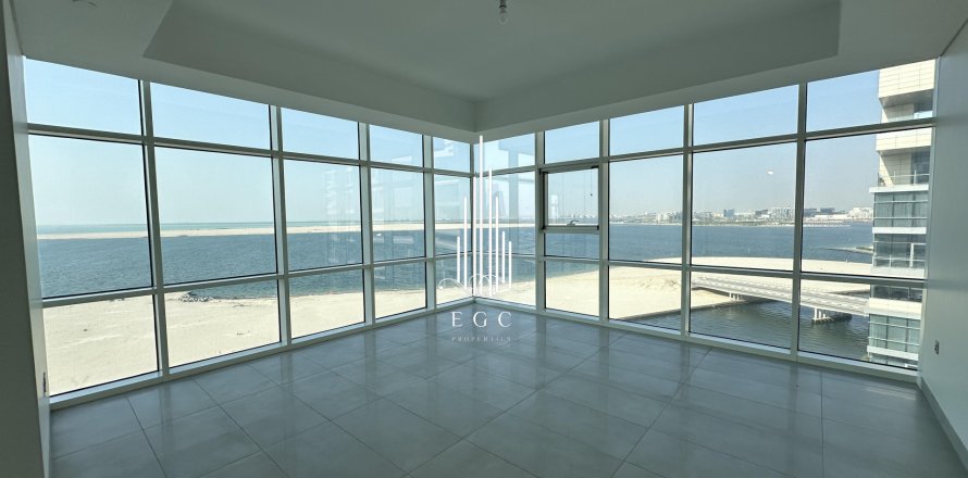 Appartement à Al Raha Beach, Abu Dhabi, EAU: 3 chambres, 376.9 m2 № 577821