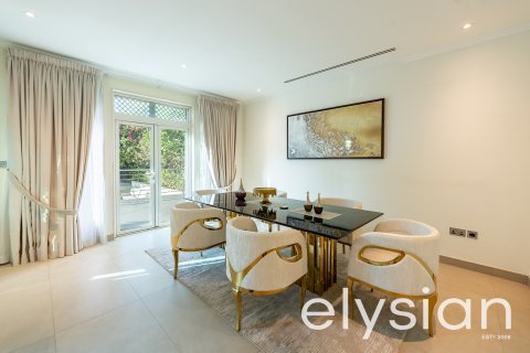 Vilë në Jumeirah Park, Dubai, Emiratet e Bashkuara Arabe 4 dhoma gjumi, 325 m2. № 586138 - Foto 5