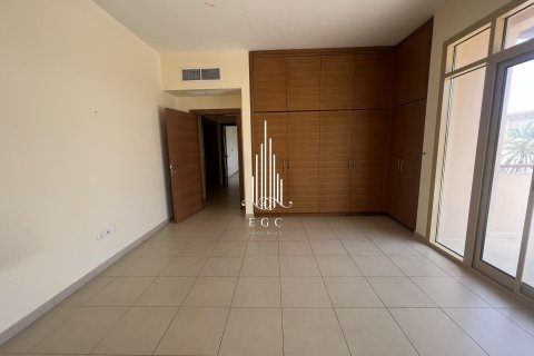 Vila v Khalifa City, Abu Dhabi, SAE 5 ložnice, 520 m² Č.: 507031 - fotografie 12