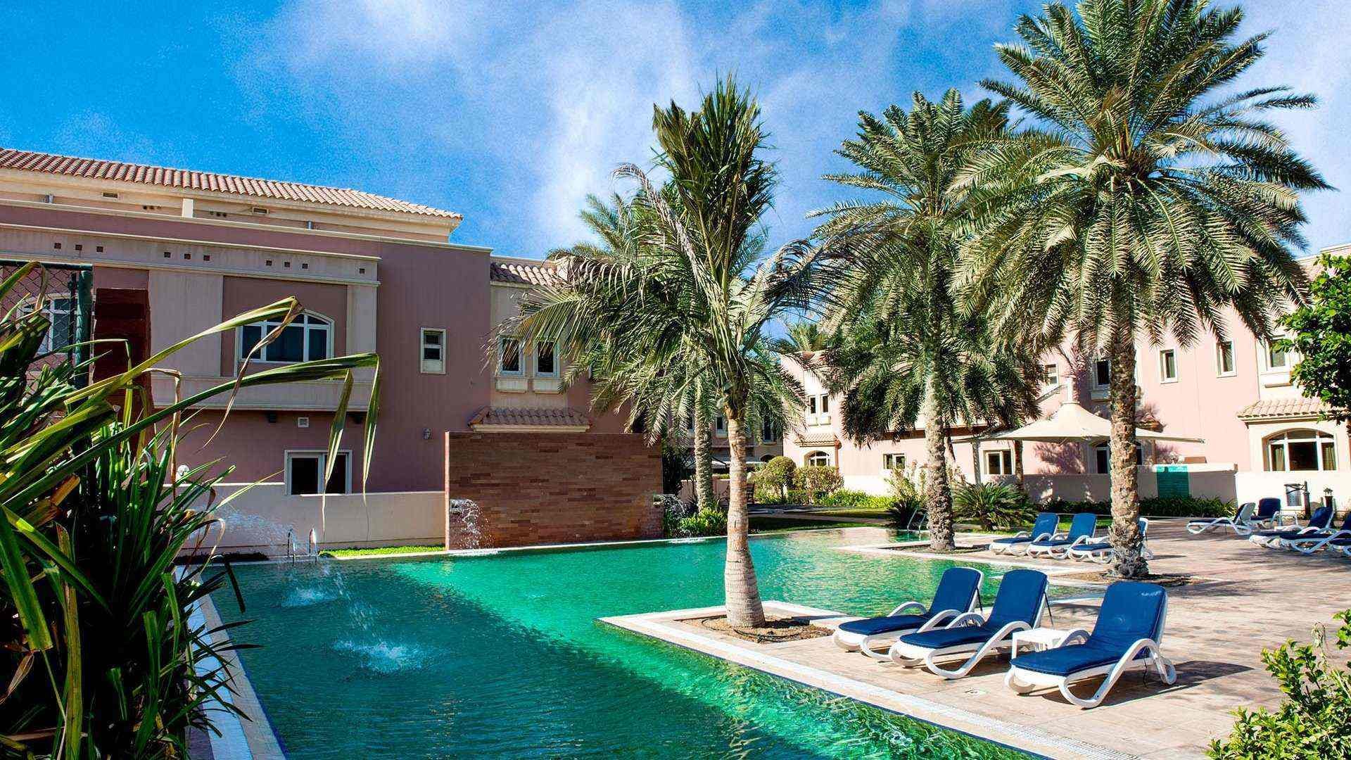 PALMS OASIS VILLAS