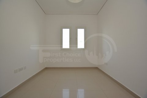 Villa en alquiler en Al Reef, Abu Dhabi, EAU 5 dormitorios, 348.4 m2 № 410388 - foto 12