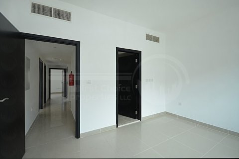 Villa uthyres i Al Reef, Abu Dhabi, UAE 4 sovrum, 265.3 kvm Nr. 410390 - fotografi 7