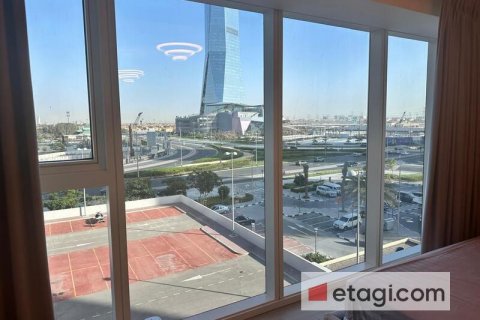 Huoneisto Jumeirah Lake Towers, Dubai, Arabiemiraatit 57.6 m2 № 585739 - kuva 16