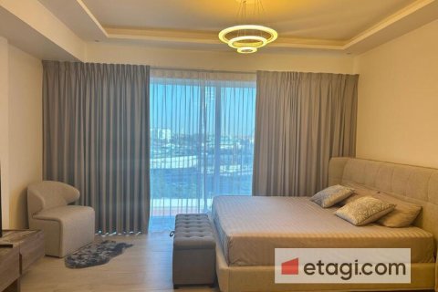 Huoneisto Jumeirah Lake Towers, Dubai, Arabiemiraatit 57.6 m2 № 585739 - kuva 17