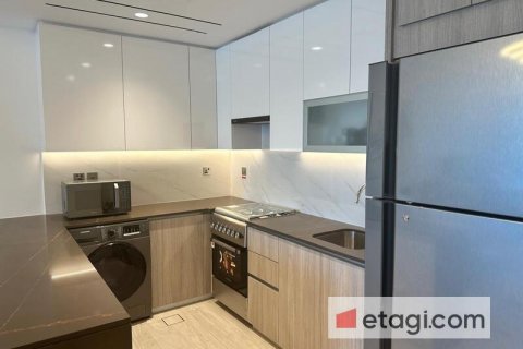 Huoneisto Jumeirah Lake Towers, Dubai, Arabiemiraatit 57.6 m2 № 585739 - kuva 12