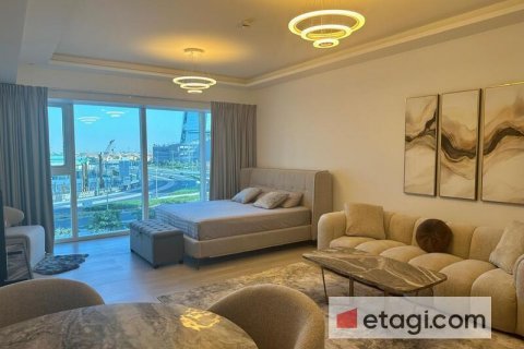 Huoneisto Jumeirah Lake Towers, Dubai, Arabiemiraatit 57.6 m2 № 585739 - kuva 10