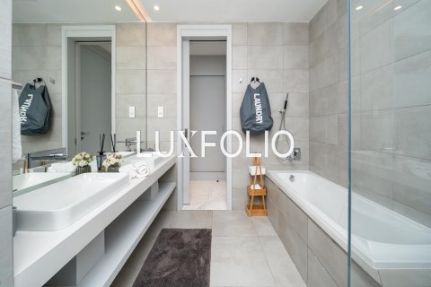 Apartament de închiriat în Jumeirah Beach Residence, Dubai, EAU 2 dormitoare, 180 mp. №628117 - poză 16