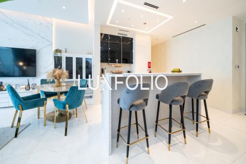 Apartament de închiriat în Jumeirah Beach Residence, Dubai, EAU 2 dormitoare, 180 mp. №628117 - poză 8