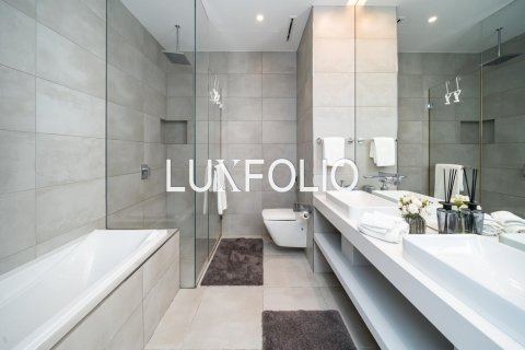 Apartament de închiriat în Jumeirah Beach Residence, Dubai, EAU 2 dormitoare, 180 mp. №628117 - poză 15