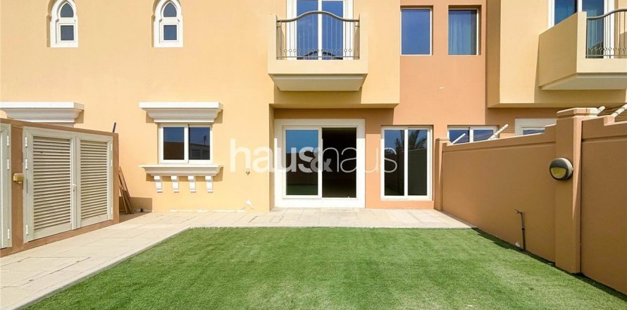 Ridamaja asukohaga Dubai Sports City, AÜE: 4 magamistoaga, 247 m² Nr 626458