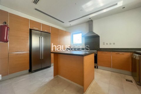 Σπίτι σε Al Furjan, Dubai, ΗΑΕ 3 υπνοδωμάτια, 307 τ.μ. Αρ. 626456 - φωτογραφία 3