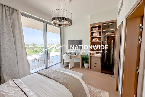 Villa til salgs i Abu Dhabi, Emiratene 3 soverom, 279 kvm Nr. 595636 - Foto 9
