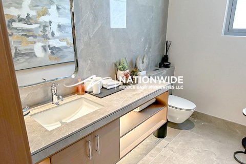 Villa til salgs i Abu Dhabi, Emiratene 3 soverom, 279 kvm Nr. 595636 - Foto 10