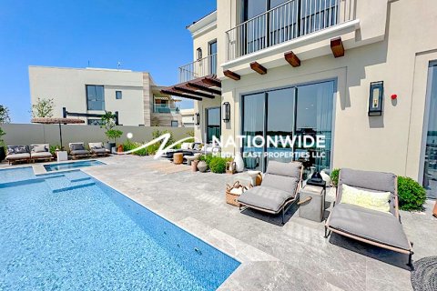 Villa til salgs i Abu Dhabi, Emiratene 3 soverom, 279 kvm Nr. 595636 - Foto 11