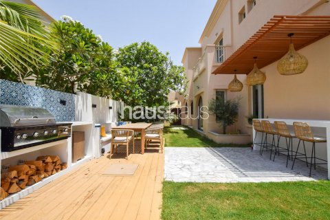 Villa til salgs i The Lakes, Dubai, Emiratene 3 soverom, 244 kvm Nr. 625332 - Foto 3
