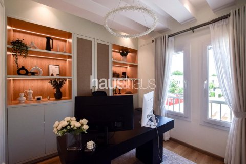 Villa til salgs i The Lakes, Dubai, Emiratene 3 soverom, 244 kvm Nr. 625332 - Foto 21