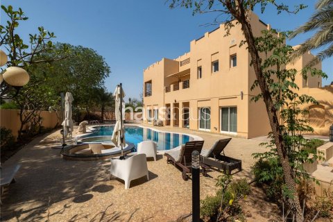 Villa till försäljning i Arabian Ranches, Dubai, UAE 7 sovrum, 690 kvm Nr. 625293 - fotografi 26