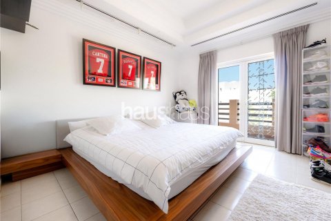 Villa till försäljning i Arabian Ranches, Dubai, UAE 7 sovrum, 690 kvm Nr. 625293 - fotografi 12