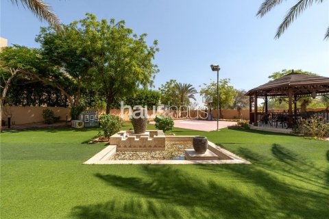 Villa till försäljning i Arabian Ranches, Dubai, UAE 7 sovrum, 690 kvm Nr. 625293 - fotografi 23