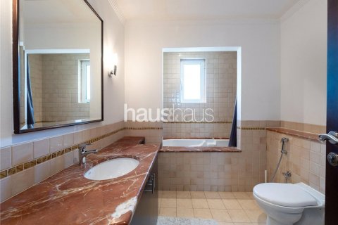 Villa till försäljning i Arabian Ranches, Dubai, UAE 7 sovrum, 690 kvm Nr. 625293 - fotografi 21