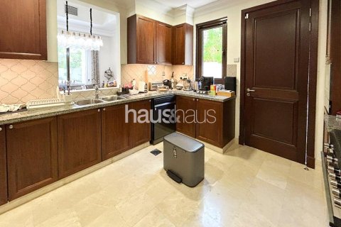 Villa en venta en Arabian Ranches, Dubai, EAU 5 dormitorios, 342 m2 № 625334 - foto 4