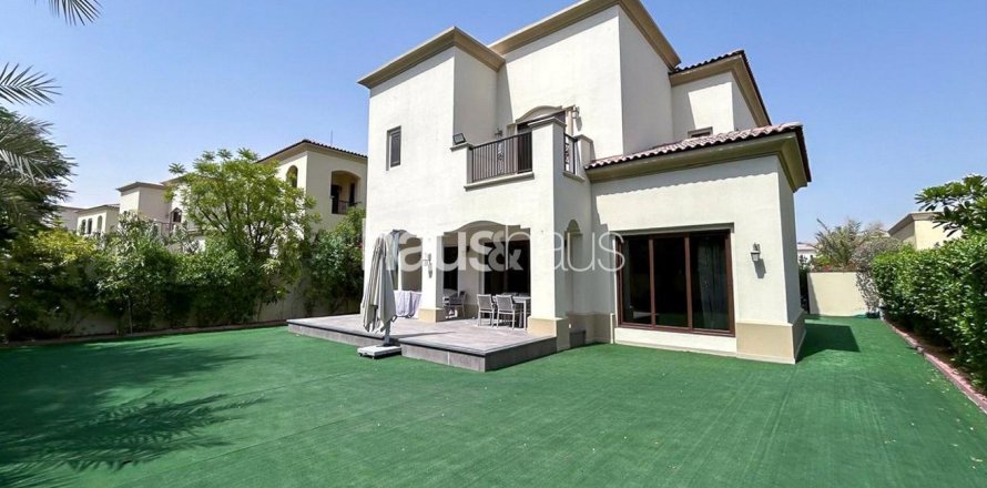 Villa en Arabian Ranches, Dubai, EAU 5 dormitorios, 342 m² № 625334