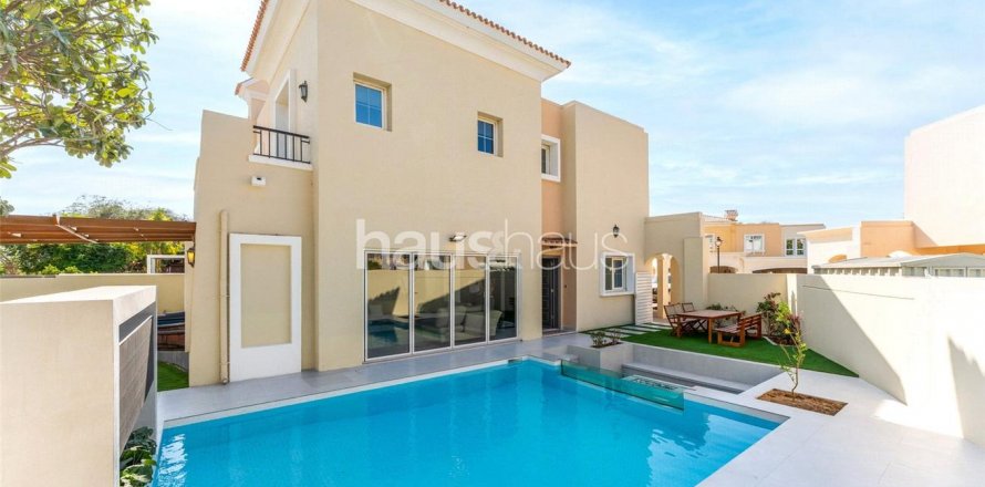 Rumah bandar di Arabian Ranches, Dubai, UAE 3 bilik tidur, 253 meter persegi № 625329