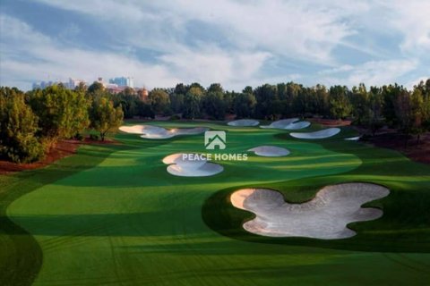 Müüa ridamaja asukohaga Jumeirah Golf Estates, Dubai, AÜE: 6 magamistoaga, 435 m² Nr 423393 - pilt 3