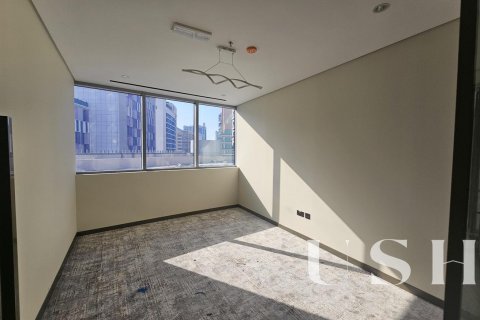 Office til salg i Barsha Heights (Tecom), Dubai, UAE 215 kvm № 620421 - foto 5