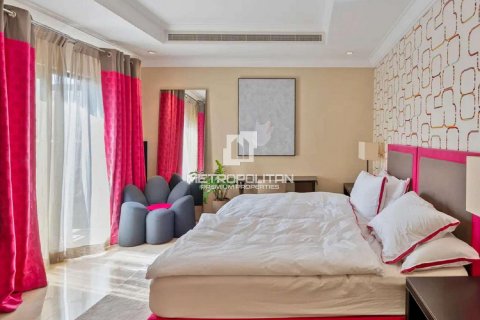Villa til salg i Palm Jumeirah, Dubai, UAE 5 soveværelser, 1525 kvm № 507373 - foto 12