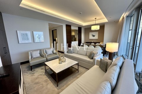 Appartement te huur in Downtown Dubai (Downtown Burj Dubai), Dubai, VAE 3 slaapkamers, 225.5 vr.m., nr 578858 - foto 4