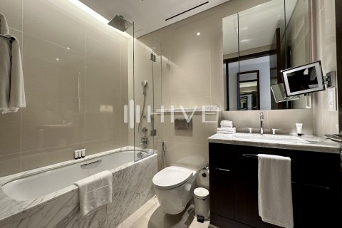 Appartement te huur in Downtown Dubai (Downtown Burj Dubai), Dubai, VAE 3 slaapkamers, 225.5 vr.m., nr 578858 - foto 9