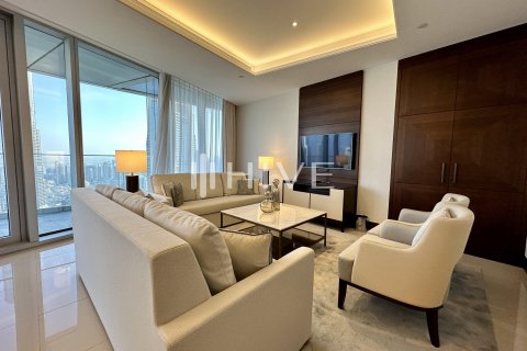 Appartement te huur in Downtown Dubai (Downtown Burj Dubai), Dubai, VAE 3 slaapkamers, 225.5 vr.m., nr 578858 - foto 2