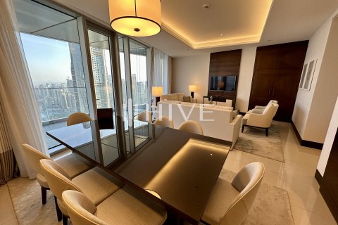 Appartement te huur in Downtown Dubai (Downtown Burj Dubai), Dubai, VAE 3 slaapkamers, 225.5 vr.m., nr 578858 - foto 7
