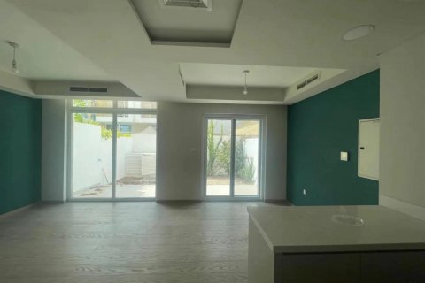 Villa in Dubai, VAE: 3 Schlafzimmer, 192 m2 Nr. 616313