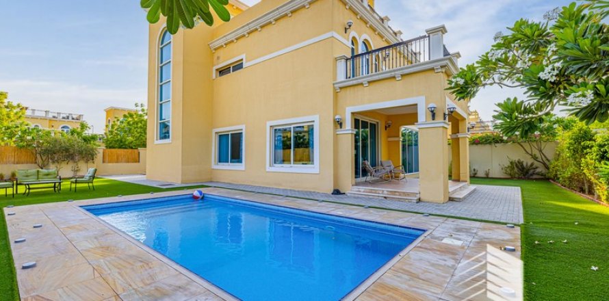 ویلا در Jumeirah Park، Dubai ، امارات متحده عربی 4 خوابه ، 453.37 متر مربع.  شماره 392605