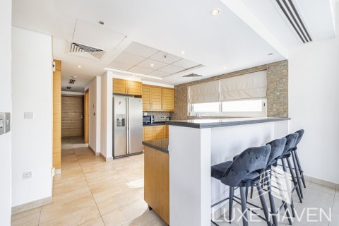 ویلا برای اجاره در Jumeirah Park، Dubai، امارات متحده عربی 4 خوابه ، 453.37 متر مربع ، شماره 392605 - تصویر 9