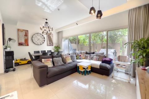 Jumeirah Golf Estates, Dubai, UAE의 타운하우스 침실 3개, 142.8제곱미터 번호 499599