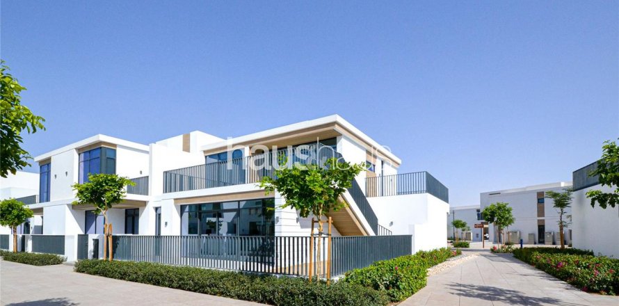 Villa en Arabian Ranches 3, Dubai, EAU 4 dormitorios, 301 m² № 626765