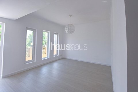Зняти в оренду віллу в Арабиан Ранчес, Дубай, ОАЕ 5 спалень, 450м2, № 626761 - фото 6