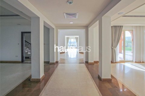 Villa in vendita a Dubai Sports City, Dubai, EAU 6 camere da letto, 760 mq. № 625351 - foto 6