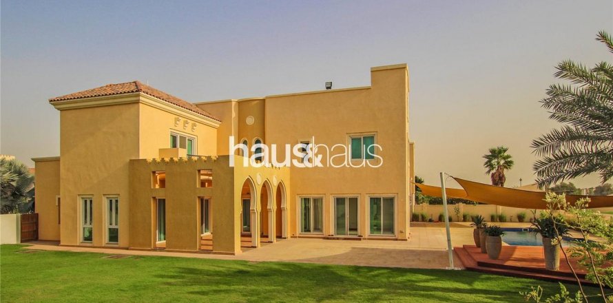 Villa a Dubai Sports City, Dubai, EAU 6 camere da letto, 760 mq. № 625351